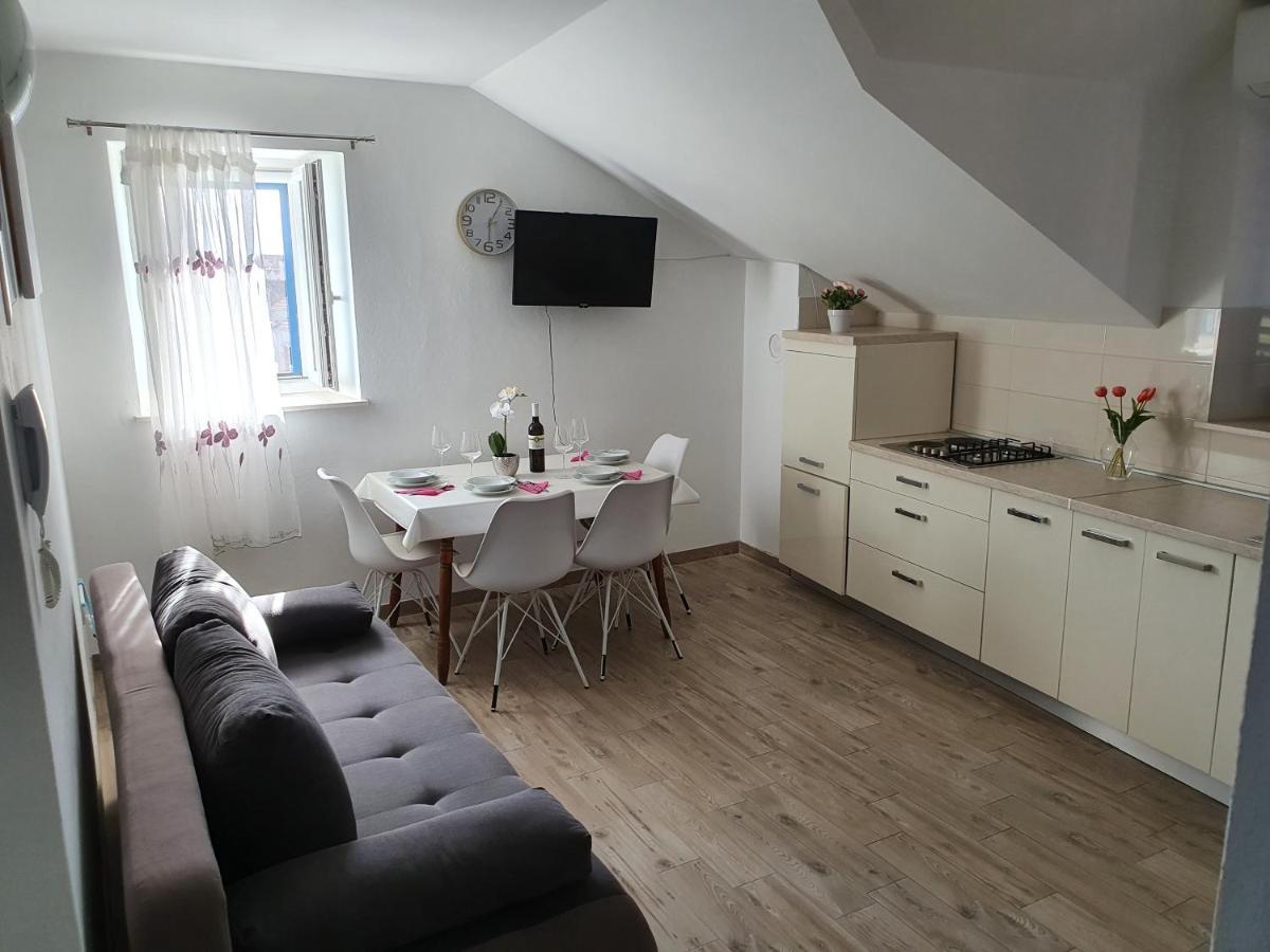 פרוויץ' שפורינה Apartaments Ukic מראה חיצוני תמונה