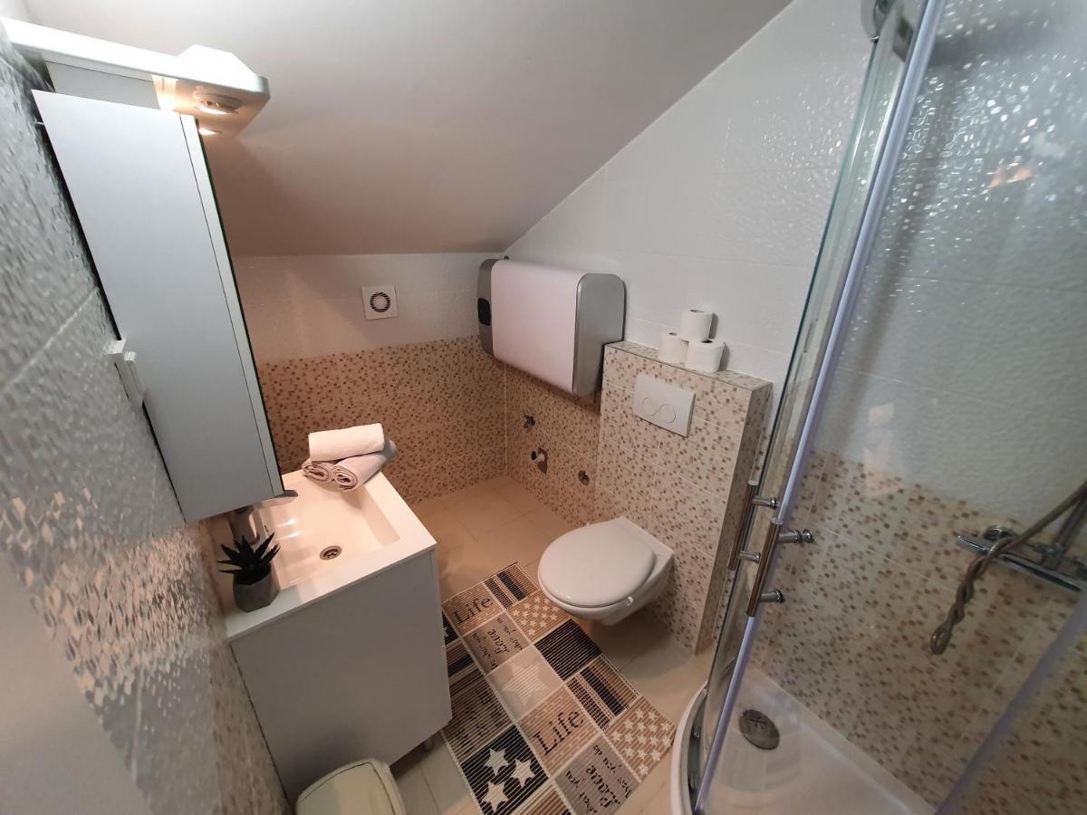 פרוויץ' שפורינה Apartaments Ukic מראה חיצוני תמונה