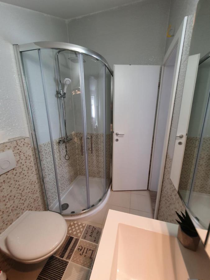 פרוויץ' שפורינה Apartaments Ukic מראה חיצוני תמונה